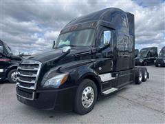 2019 Freightliner Cascadia T/A Truck Tractor W/Sleeper 