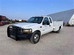 2001 Ford F350 2WD Extended Cab Utility Truck 