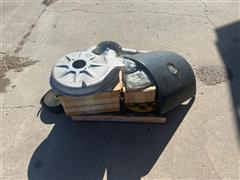 items/8eeefefc4669ed11a76e0003fff91796/truckpartsfarmparts_f70d021c8bab4c8381f9b9f63561088b.jpg