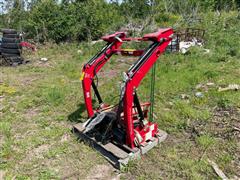 Mahindra MAX 25L Loader Attachment 