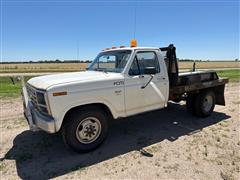 1984 Ford F350 2WD Flatbed Pickup 