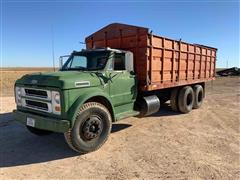 1967 Chevrolet C60 T/A Grain Truck 