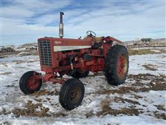 1971 International 826 Hydro 2WD Tractor 