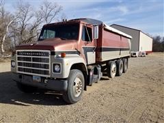 1983 International 2375 Tri/A Grain Truck 