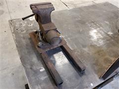 items/9088843468efed11a81c6045bd4cc723/steelworkbenchvise_e7e83ce14ce04474874658c4b84f2d57.jpg