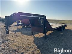 2001 PJ T/A Gooseneck Flatbed Trailer 