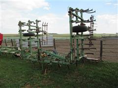 John Deere Folding Spring Tine Cultivator 