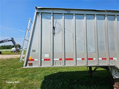 items/911e39c2d841ef11b4ad000d3acfdee0/1988cornhuskertrailer_871891732f1f47f7a75ea770b65391a3.jpg