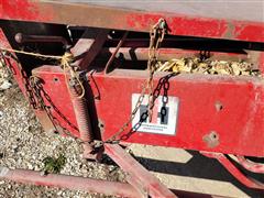 items/912b646cc4c6ee11a73d0022489101eb/international47smallsquarebaler-11_1fca3527ff19450db5b0c55b2b966d1d.jpg