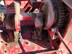 items/912b646cc4c6ee11a73d0022489101eb/international47smallsquarebaler-11_719b31a4b5354a93a5513ab1b7352794.jpg
