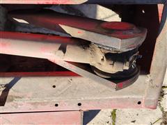 items/912b646cc4c6ee11a73d0022489101eb/international47smallsquarebaler-11_78706d8d9d764c6f92ab3d6be22458b0.jpg