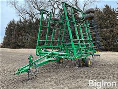 2013 John Deere 2210L 35'6" Field Cultivator 