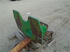 items/91308118dc33ee11a81c0022488cca71/johndeere9000serieshitchforscraper_da1a3f64f9d14d6b8602bc3a3a4c2cd1.jpg