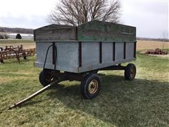 John Deere 1065 Dump Wagon 