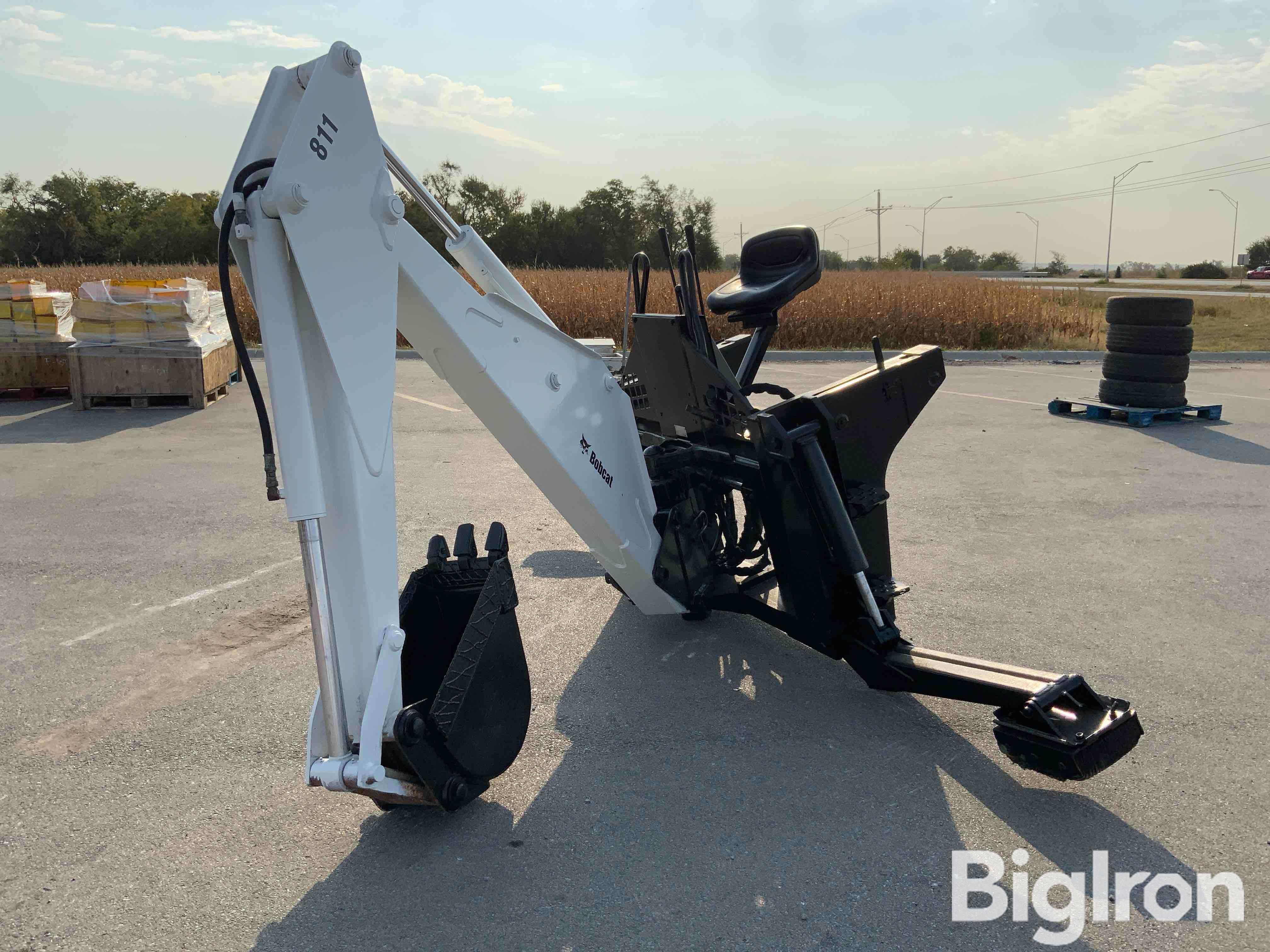 Bobcat 811 Skid Steer Attachment 