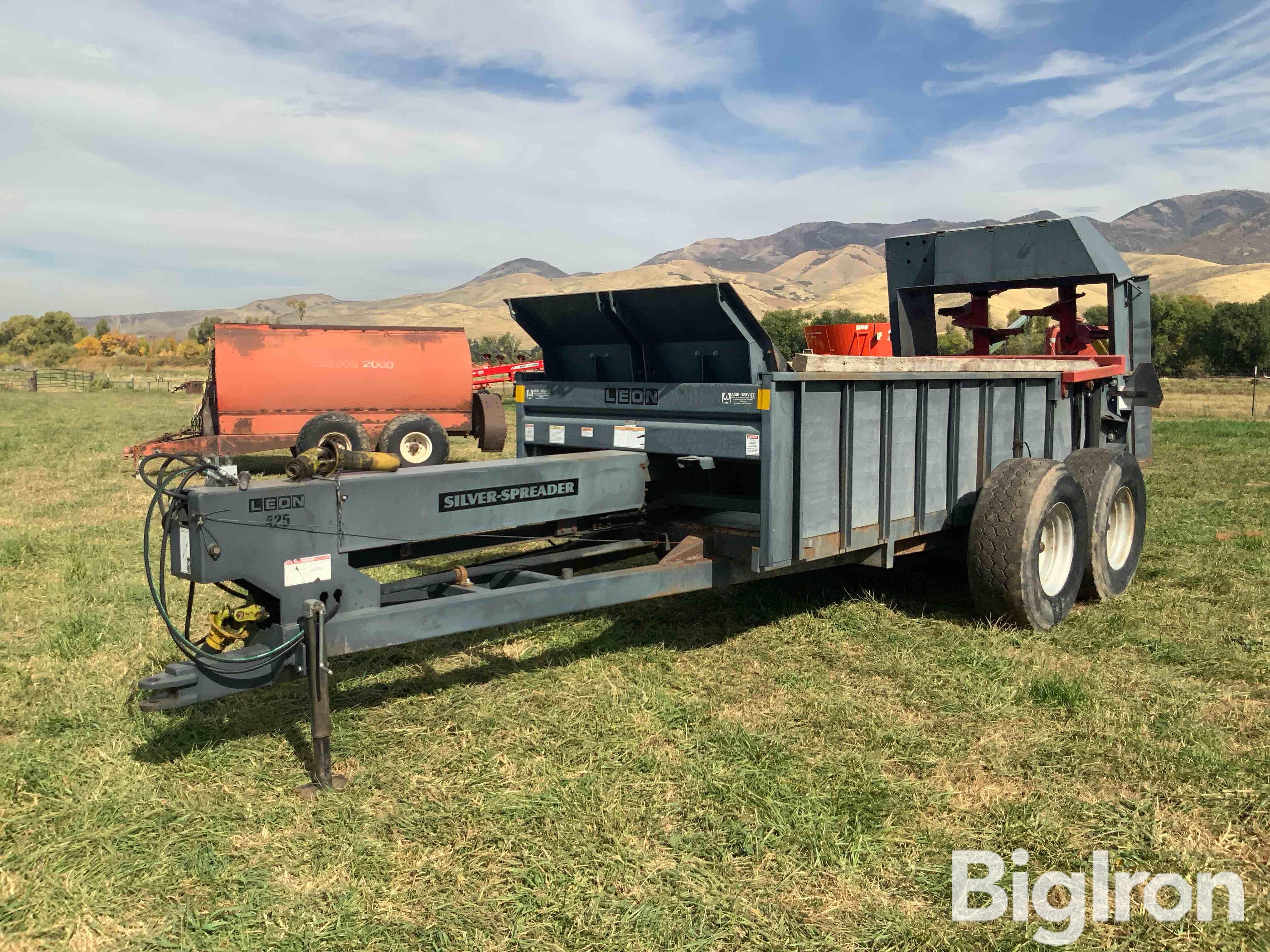 Leon SS425 T/A Manure Spreader 