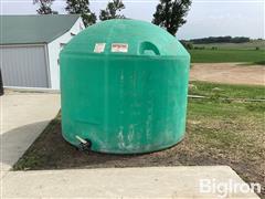 Snyder 1,650 Fertilizer Tank 