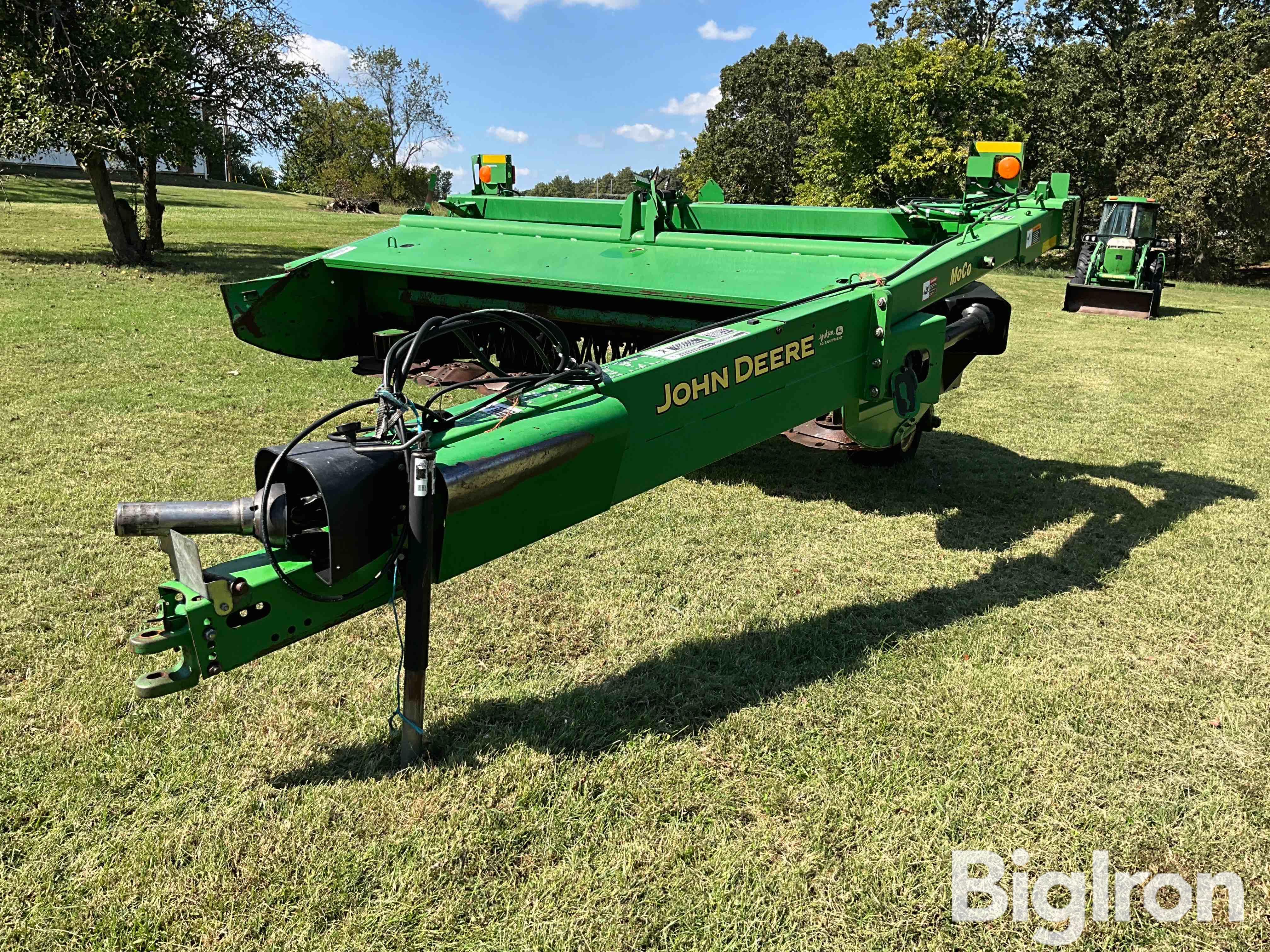 2004 John Deere 936 MoCo Pull-Type Mower Conditioner 