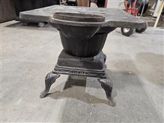 items/92852222c4ffed11a81c000d3a62cc61/antiquecastironcookingstove_cc47adccb75f4b07aed3e8ae1abb6819.jpg