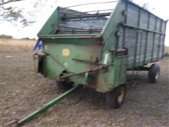 John Deere 125 Chuck Wagon Feeder Wagon 