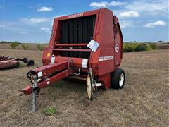 1983 Hesston 5580 Round Baler 