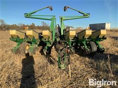 1993 John Deere 1760 MaxEmerge Plus 12R30 Conservation Planter 