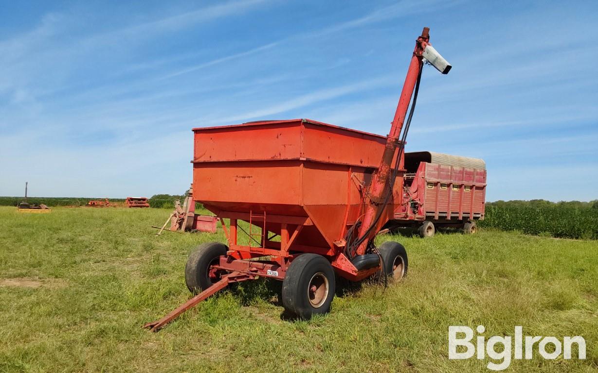 Killbros 350 Gravity Wagon W/Hydraulic Seed Auger 