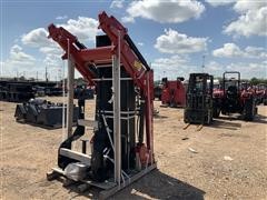 Mahindra ML500 Loader W/87” Bucket 