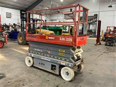 2014 SkyJack SJIII 3226 Electric Self-Propelled Scissor Lift 