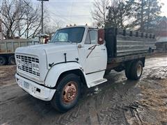 1968 GMC C5000 S/A Grain Truck 