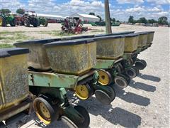 items/935b1e99951fef118ee800224890aa2e/johndeere70008row30planter_2f3fefd881454f319d33f0d70f7f8ec9.jpg