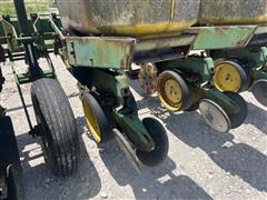 items/935b1e99951fef118ee800224890aa2e/johndeere70008row30planter_fc2c719ea152468aba81c2c1848cccdf.jpg