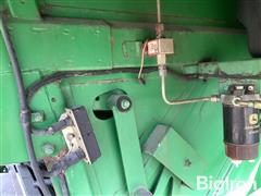 items/938e55026396ef1195f6000d3a620d5e/johndeere9500combine-8_51612c8da0914b769b3c88efeae24a38.jpg