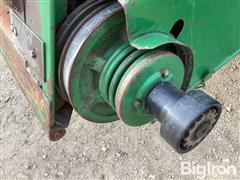 items/938e55026396ef1195f6000d3a620d5e/johndeere9500combine-8_c747888cce114495bf77c2ec4861bb28.jpg