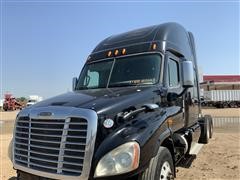 2010 Freightliner T/A Truck Tractor 