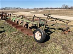 Oliver 568 6x16" Steerable Plow W/On-Land Hitch 