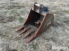 Werk-Brau 18" Mini Excavator 4-Tooth HD Bucket 