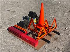 Safe Lite Safety Triangle Kits And Safety Wheel Chocks 