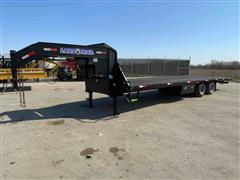 2021 Load Trail 32' Gooseneck T/A Flatbed Trailer W/Hyd Dovetail 