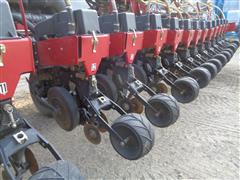 items/94db8096064def11b4ad000d3acfdee0/2004caseih120024row22planter_09b434dd7a344f398ac1a60ae279e40d.jpg