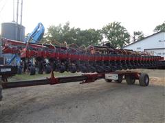 items/94db8096064def11b4ad000d3acfdee0/2004caseih120024row22planter_d0f6b6beda0f413992e276c1ec77c5cd.jpg