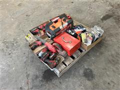 items/94ec96b50707ee11a81c000d3a62cc61/palletofpowerhandtools_be5470d8361a4083a4c5f93b7d381645.jpg