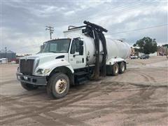 2003 International 7400 T/A Garbage Truck 