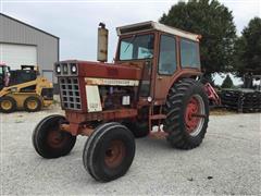 1975 International 966 2WD Tractor 