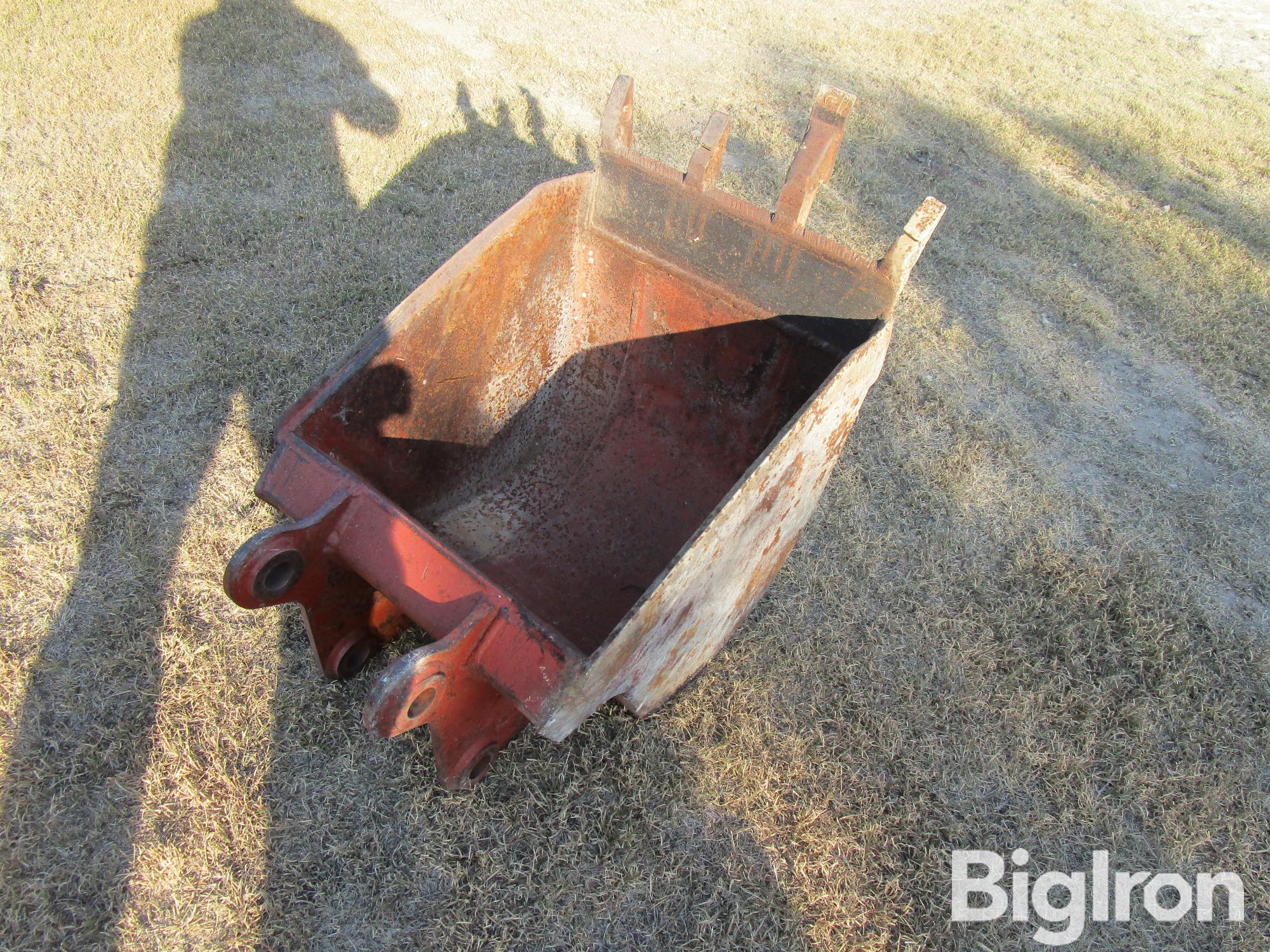 DitchWitch Backhoe Bucket 