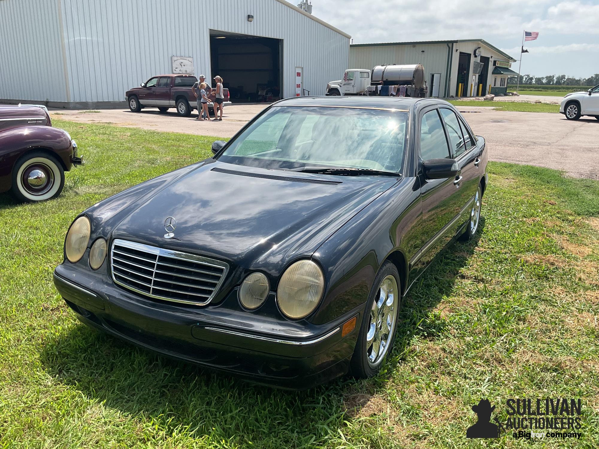 2002 Mercedes E 320 Sedan 