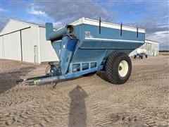 Kinze 600 Grain Cart 