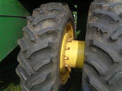 items/95ccb06dc73fee11a81c00224890d91b/1982johndeere8820combine-5_0495d3c680084511ad21d4ebdb83df38.jpg