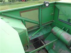 items/95ccb06dc73fee11a81c00224890d91b/1982johndeere8820combine-5_394c632978a542608277c4d78b1a185e.jpg