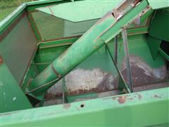 items/95ccb06dc73fee11a81c00224890d91b/1982johndeere8820combine-5_53410958ce91469ca9bdf7385939c24e.jpg